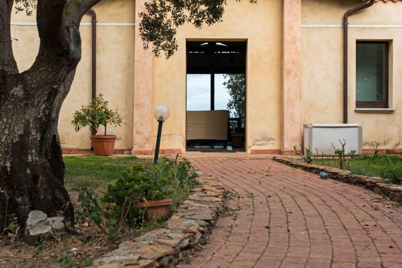 Suite Cucinino, Bagno, Ingresso Indipendente In" Villa Vivi" Siniscola Exteriör bild