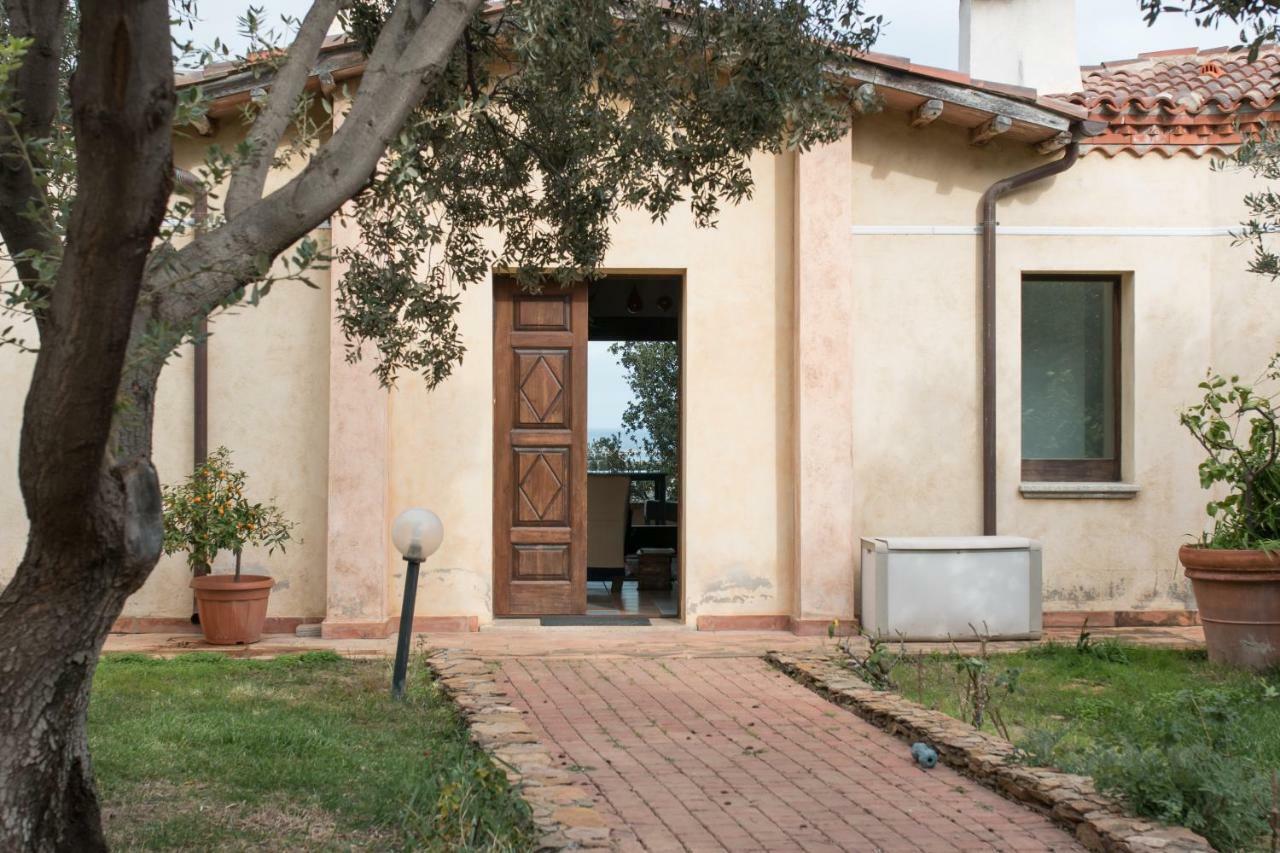 Suite Cucinino, Bagno, Ingresso Indipendente In" Villa Vivi" Siniscola Exteriör bild